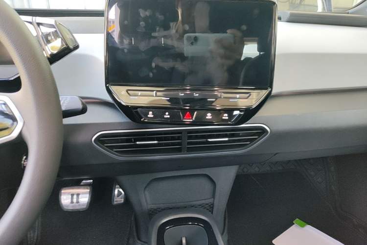 Used Volkswagen ID.3 2023 Upgraded Model Pure Intelligent Enjoyment Version Audio And AC Panel