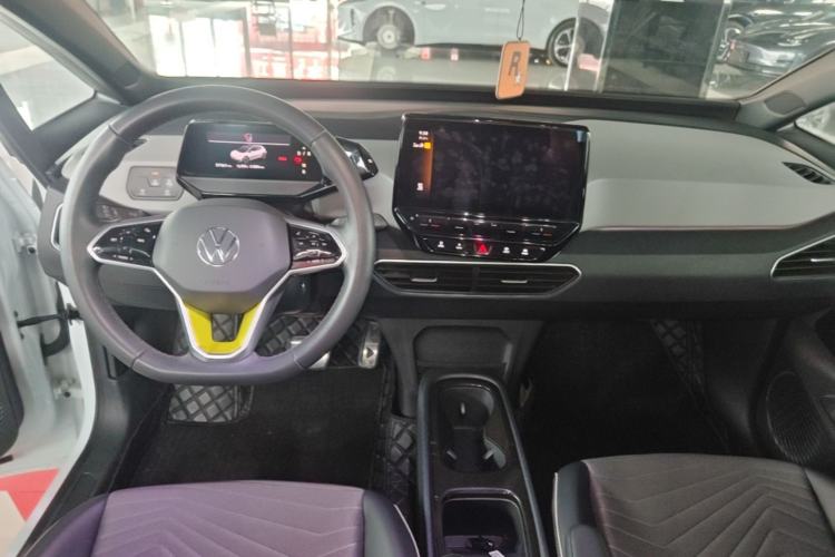 Used Volkswagen ID.3 2023 Pure Smart Edition Center Console