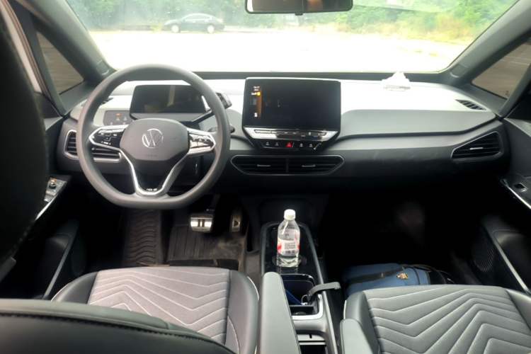 Used Volkswagen ID.3 2023 Pure Smart Edition Center Console