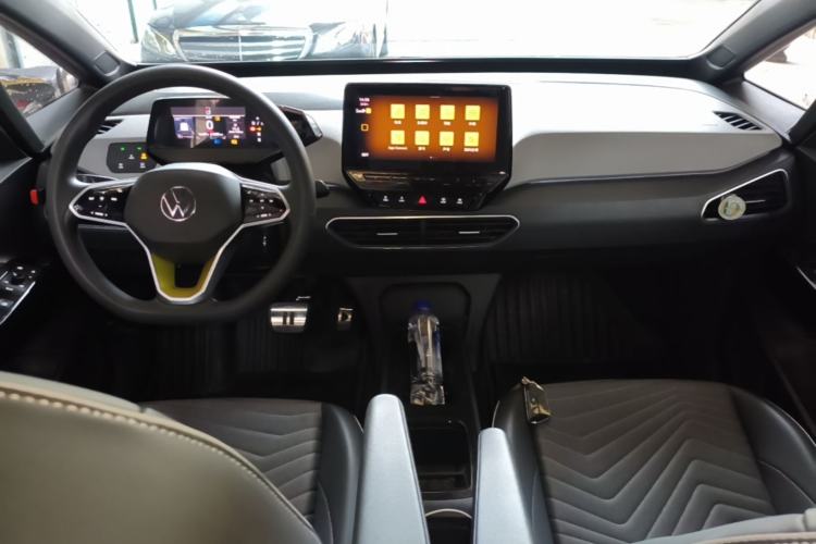 Used Volkswagen ID.3 2023 Pure Smart Edition Center Console