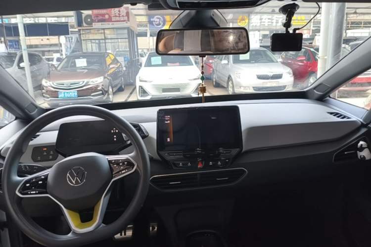 Used Volkswagen ID.3 2023 Pure Smart Edition Center Console