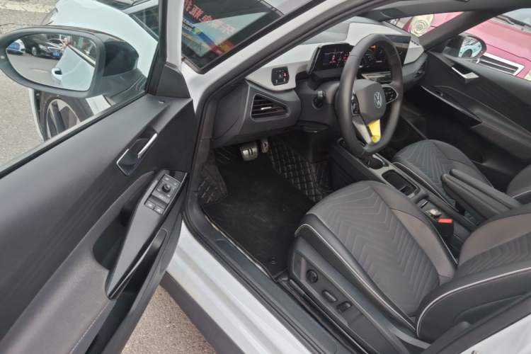 Used Volkswagen ID.3 2023 Pure Smart Edition Driver Seat