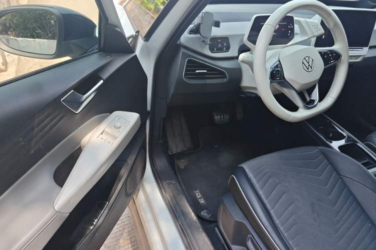 Used Volkswagen ID.3 2023 Pure Smart Edition Driver Seat