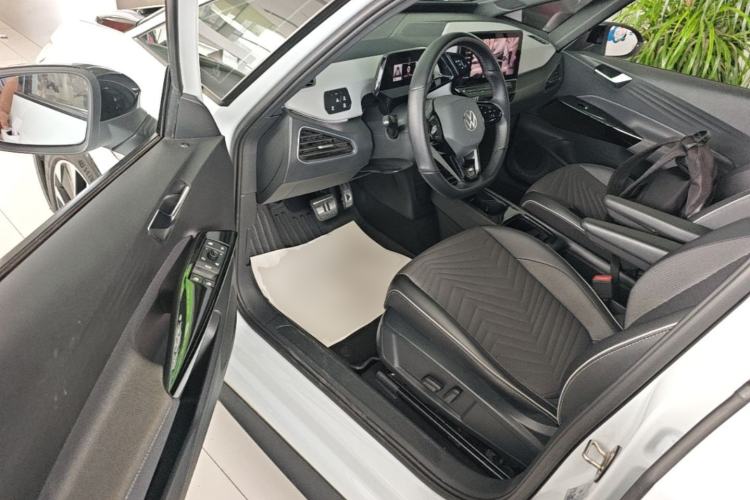 Used Volkswagen ID.3 2023 Pure Smart Edition Driver Seat