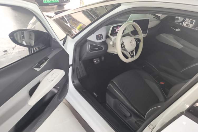 Used Volkswagen ID.3 2023 Pure Smart Edition Driver Seat
