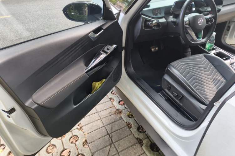 Used Volkswagen ID.3 2023 Pure Smart Edition Driver Seat