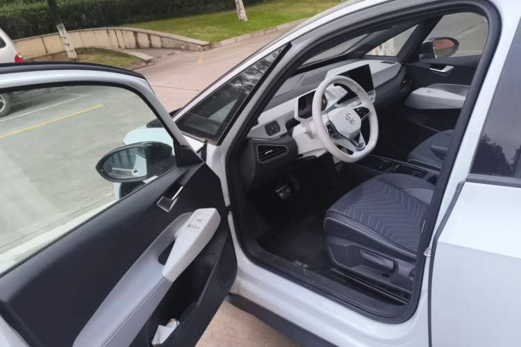 Used Volkswagen ID.3 2023 Pure Smart Edition Driver Seat
