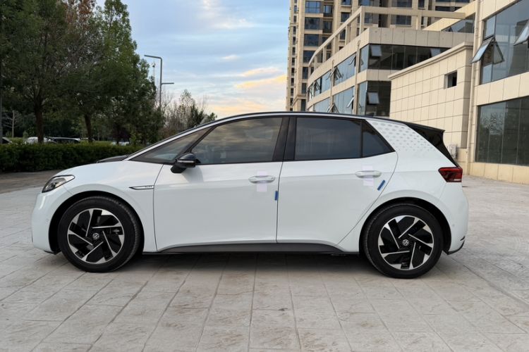 Used Volkswagen ID.3 2023 Pure Smart Edition Exterior 1