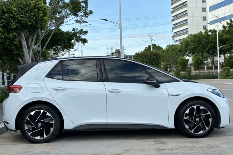 Used Volkswagen ID.3 2023 Upgraded Model Pure Intelligent Enjoyment Version Exterior 3