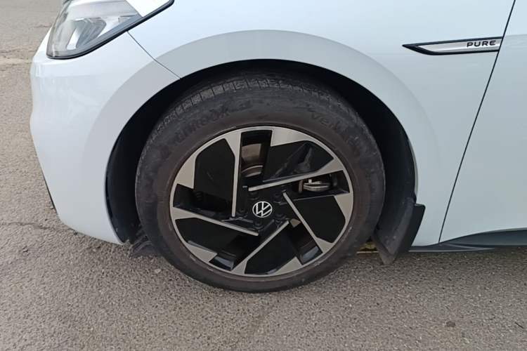 Used Volkswagen ID.3 2023 Pure Smart Edition Exterior 4
