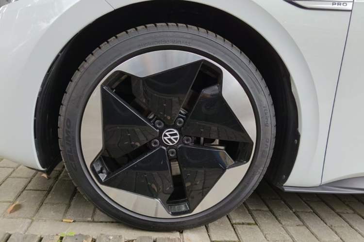 Used Volkswagen ID.3 2023 Intelligent Edition Exterior 4