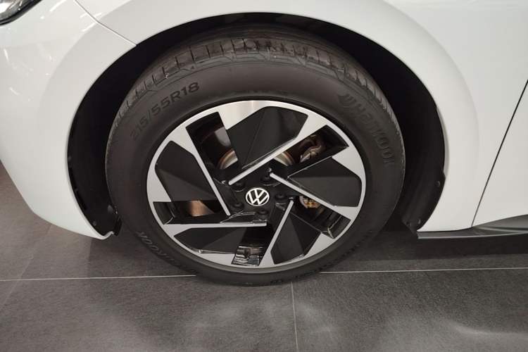 Used Volkswagen ID.3 2023 Upgraded Model Pure Intelligent Enjoyment Version Exterior 4