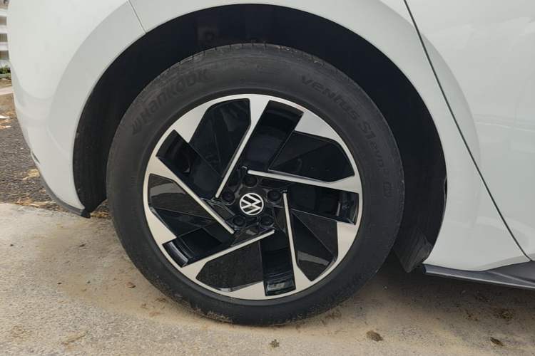 Used Volkswagen ID.3 2023 Upgraded Model Pure Intelligent Enjoyment Version Exterior 5