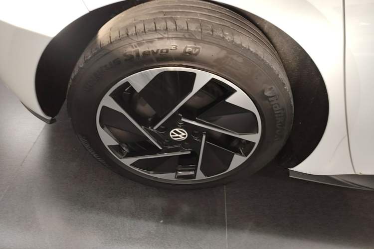 Used Volkswagen ID.3 2023 Upgraded Model Pure Intelligent Enjoyment Version Exterior 5