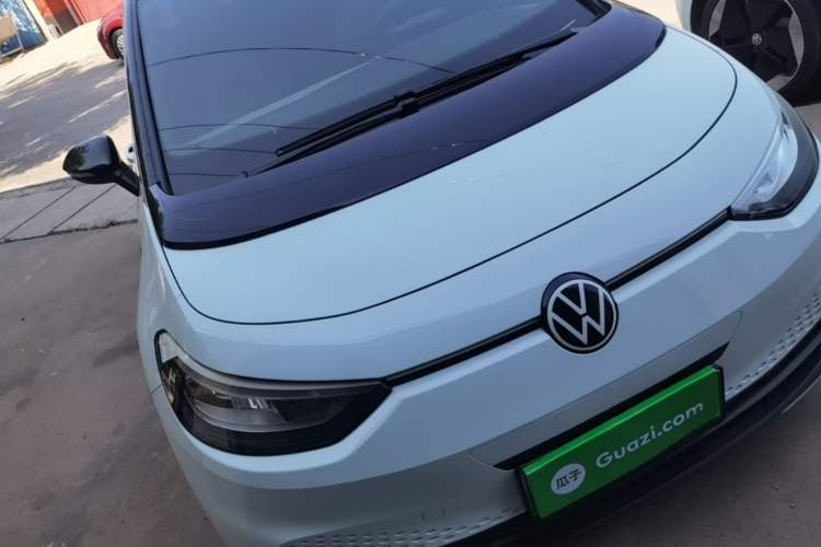 Used Volkswagen ID.3 2023 Upgraded Version Smart Intelligence Edition Front Right 45 Deg