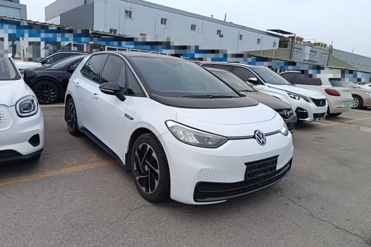 Used Volkswagen ID.3 2023 Pure Smart Edition Front Right 45 Deg