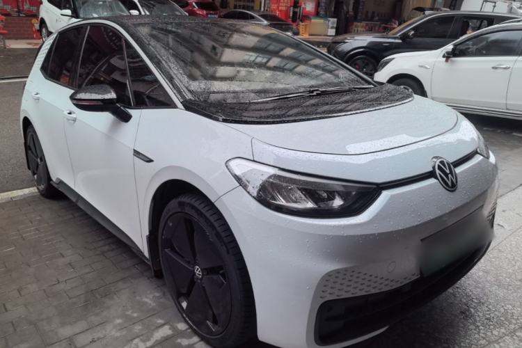 Used Volkswagen ID.3 2023 Upgraded Model Pure Intelligent Enjoyment Version Front Right 45 Deg