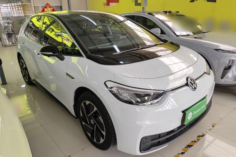 Used Volkswagen ID.3 2023 Upgraded Model Pure Intelligent Enjoyment Version Front Right 45 Deg