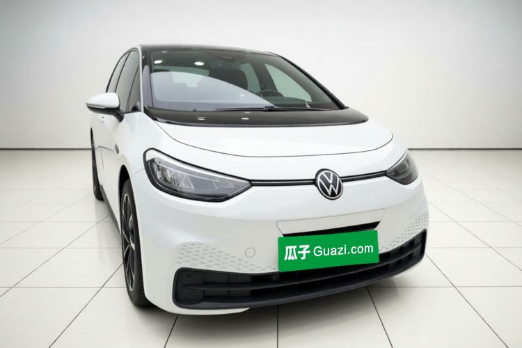 Used Volkswagen ID.3 2023 Upgraded Model Pure Intelligent Enjoyment Version Front Right 45 Deg