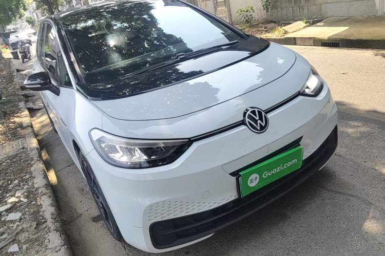 Used Volkswagen ID.3 2023 Upgraded Model Pure Intelligent Enjoyment Version Front Right 45 Deg