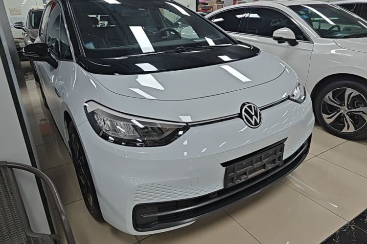 Used Volkswagen ID.3 2023 Upgraded Model Pure Intelligent Enjoyment Version Front Right 45 Deg