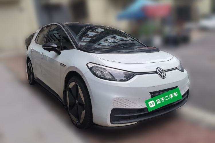 Used Volkswagen ID.3 2023 Pure Smart Edition Front Right 45 Deg