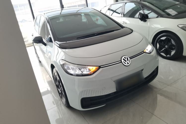 Used Volkswagen ID.3 2023 Upgraded Model Pure Intelligent Enjoyment Version Front Right 45 Deg