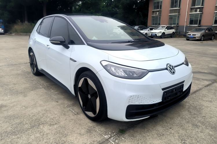 Used Volkswagen ID.3 2023 Pure Smart Edition Front Right 45 Deg