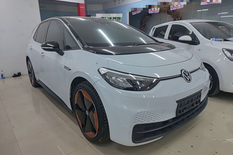 Used Volkswagen ID.3 2023 Upgraded Model Pure Intelligent Enjoyment Version Front Right 45 Deg