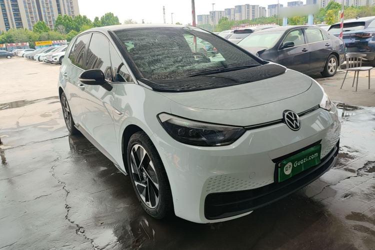 Used Volkswagen ID.3 2023 Upgraded Model Pure Intelligent Enjoyment Version Front Right 45 Deg
