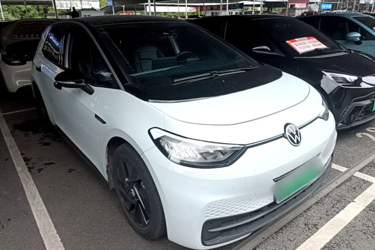 Used Volkswagen ID.3 2023 Upgraded Model Pure Intelligent Enjoyment Version Front Right 45 Deg