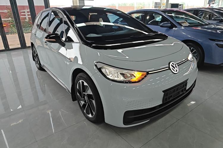 Used Volkswagen ID.3 2023 Upgraded Model Pure Intelligent Enjoyment Version Front Right 45 Deg