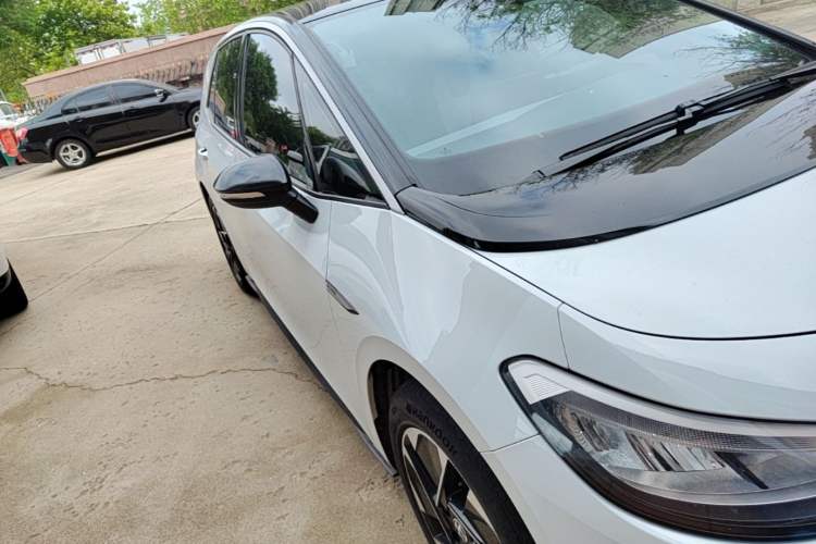 Used Volkswagen ID.3 2023 Upgraded Model Pure Intelligent Enjoyment Version Front Right 45 Deg