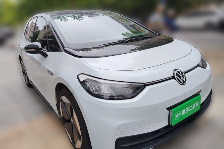 Used Volkswagen ID.3 2023 Upgraded Model Pure Intelligent Enjoyment Version Front Right 45 Deg