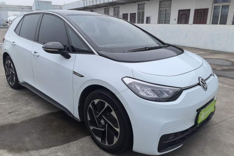 Used Volkswagen ID.3 2023 Upgraded Model Pure Intelligent Enjoyment Version Front Right 45 Deg