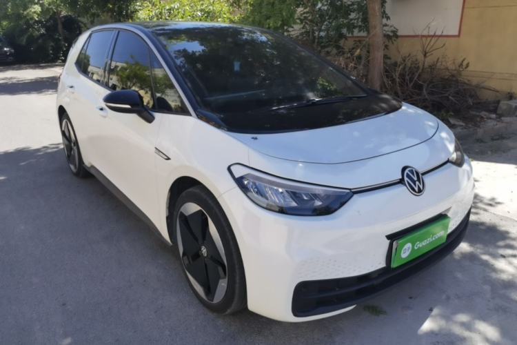 Used Volkswagen ID.3 2023 Upgraded Model Pure Intelligent Enjoyment Version Front Right 45 Deg