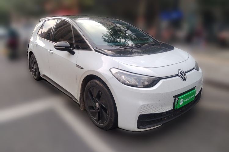 Used Volkswagen ID.3 2023 Upgraded Model Pure Intelligent Enjoyment Version Front Right 45 Deg