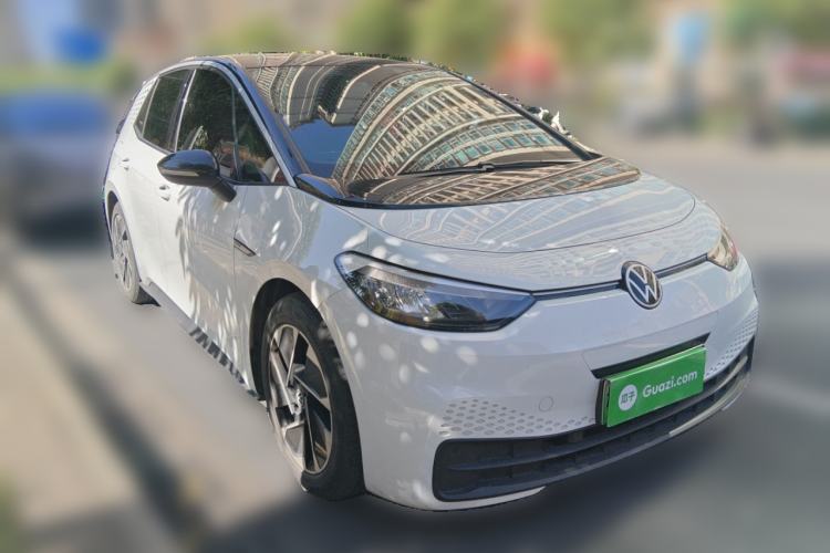 Used Volkswagen ID.3 2023 Pure Smart Edition Front Right 45 Deg