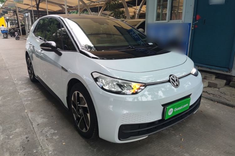 Used Volkswagen ID.3 2023 Upgraded Model Pure Intelligent Enjoyment Version Front Right 45 Deg
