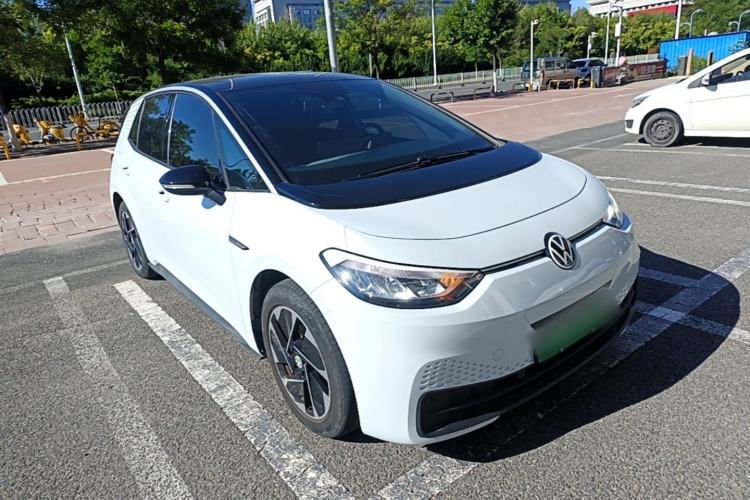 Used Volkswagen ID.3 2023 Upgraded Model Pure Intelligent Enjoyment Version Front Right 45 Deg