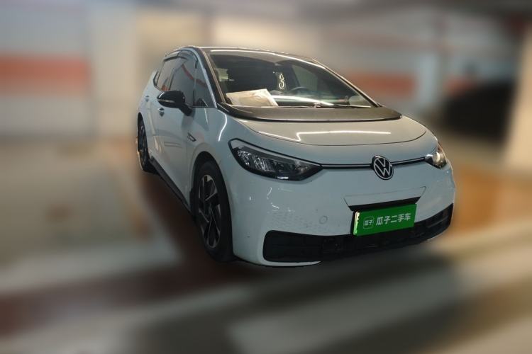 Used Volkswagen ID.3 2023 Pure Smart Edition Front Right 45 Deg