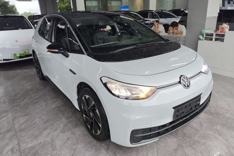 Used Volkswagen ID.3 2023 Upgraded Model Pure Intelligent Enjoyment Version Front Right 45 Deg