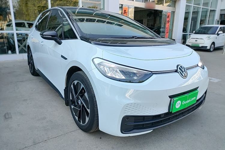 Used Volkswagen ID.3 2023 Upgraded Model Pure Intelligent Enjoyment Version Front Right 45 Deg