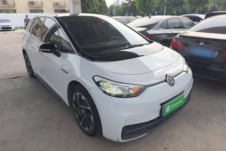 Used Volkswagen ID.3 2023 Upgraded Model Pure Intelligent Enjoyment Version Front Right 45 Deg
