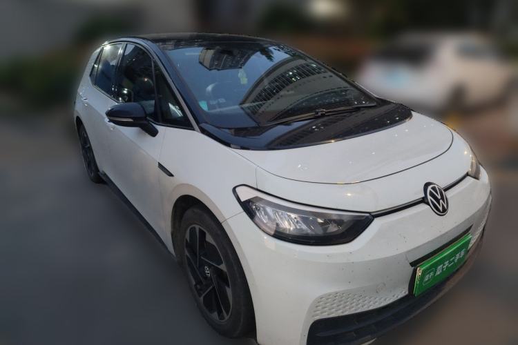 Used Volkswagen ID.3 2023 Pure Smart Edition Front Right 45 Deg