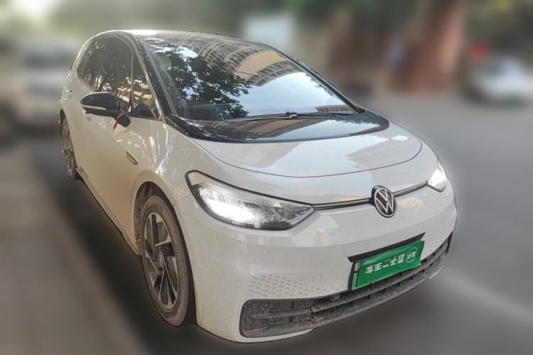 Used Volkswagen ID.3 2023 Upgraded Model Pure Intelligent Enjoyment Version Front Right 45 Deg