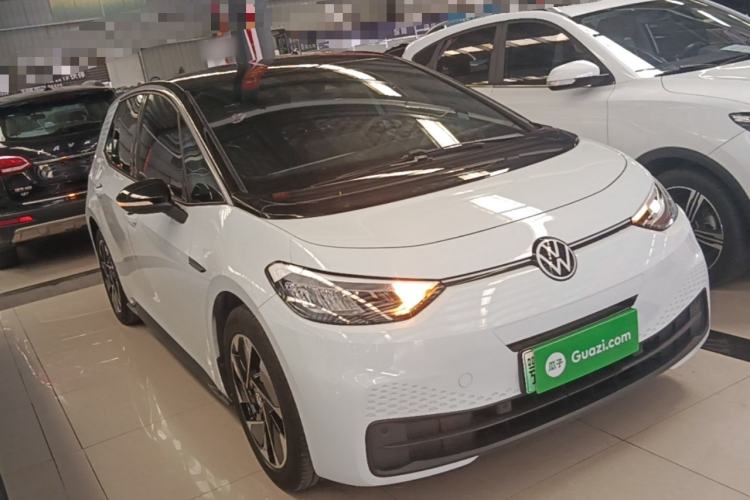 Used Volkswagen ID.3 2023 Pure Smart Edition Front Right 45 Deg
