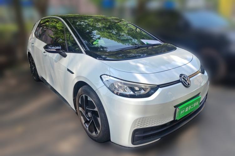 Used Volkswagen ID.3 2023 Upgraded Model Pure Intelligent Enjoyment Version Front Right 45 Deg