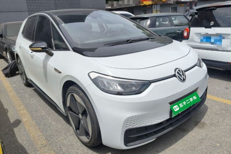 Used Volkswagen ID.3 2023 Upgraded Model Pure Intelligent Enjoyment Version Front Right 45 Deg