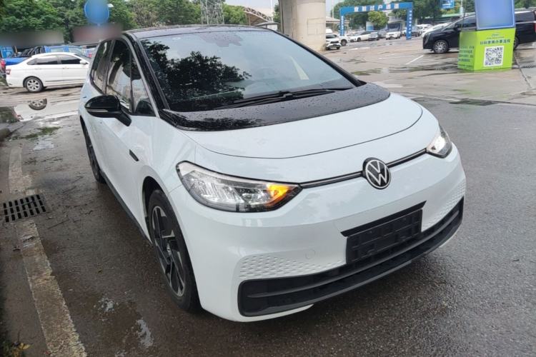 Used Volkswagen ID.3 2023 Upgraded Model Pure Intelligent Enjoyment Version Front Right 45 Deg